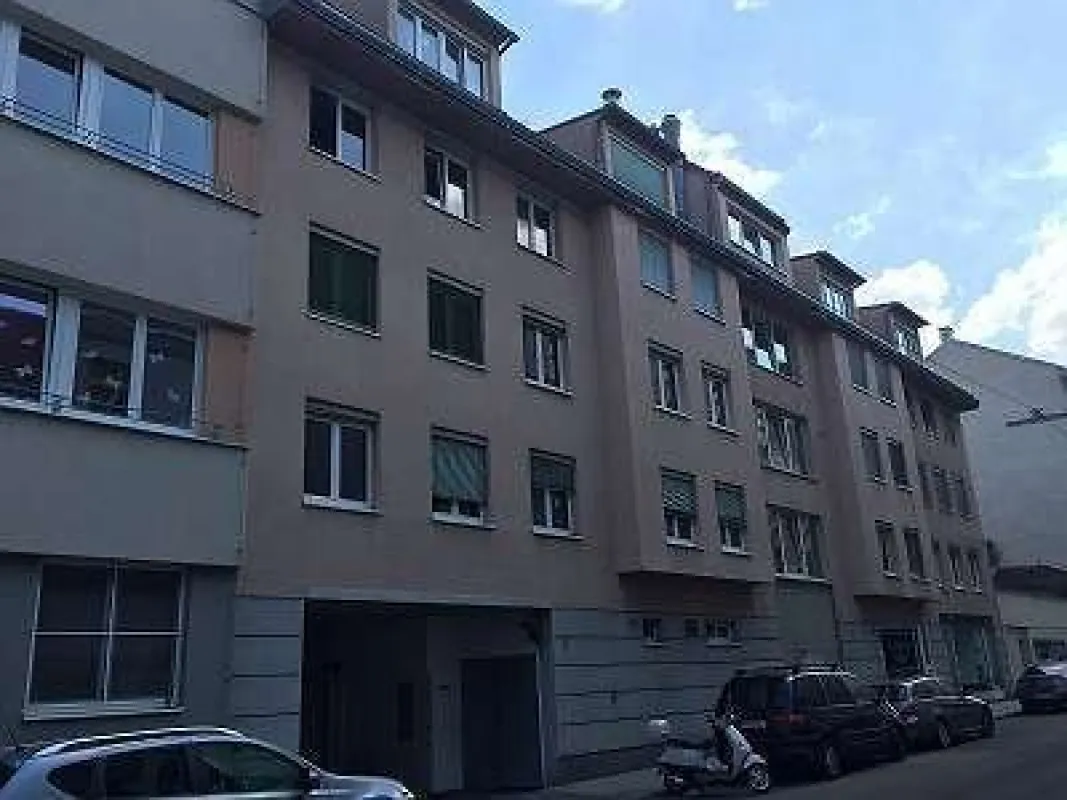 Garagenplatz in der Kalvarienberggasse - Bild 1