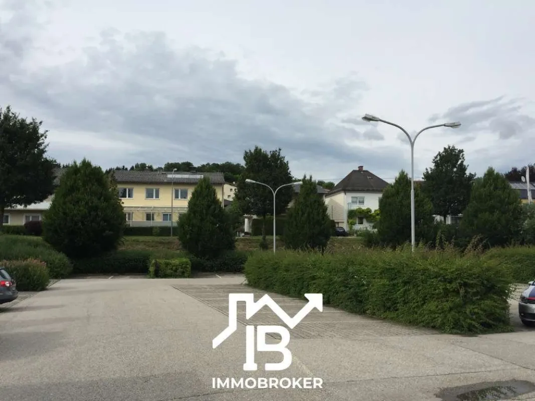 PKW-Abstellplätze direkt neben der Polizei Perg zu vermieten! - Bild 1