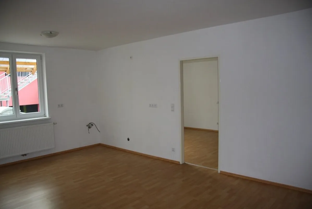 " Klein-Büro im Zentrum Schwechats " - Bild 1