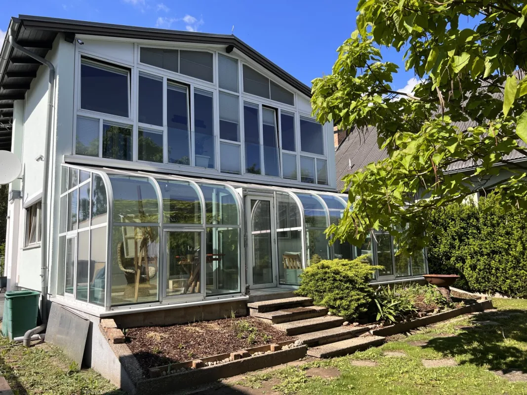 Traumhaus in Bestlage  mit fantastischem Wintergarten - 11Min. vom Bahnhof Silberwald ! - Bild 1