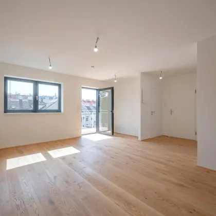 ++1160++ Modernes Wohnen: 3-Zimmer-Erstbezug mit Balkon in ruhiger Lage - Luftwärmepumpe - Bild 2