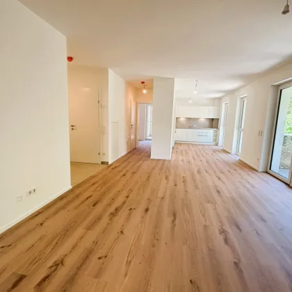 Viel Platz & zwei Balkone & 2 Badezimmer mit Blick in die Natur - Bild 2