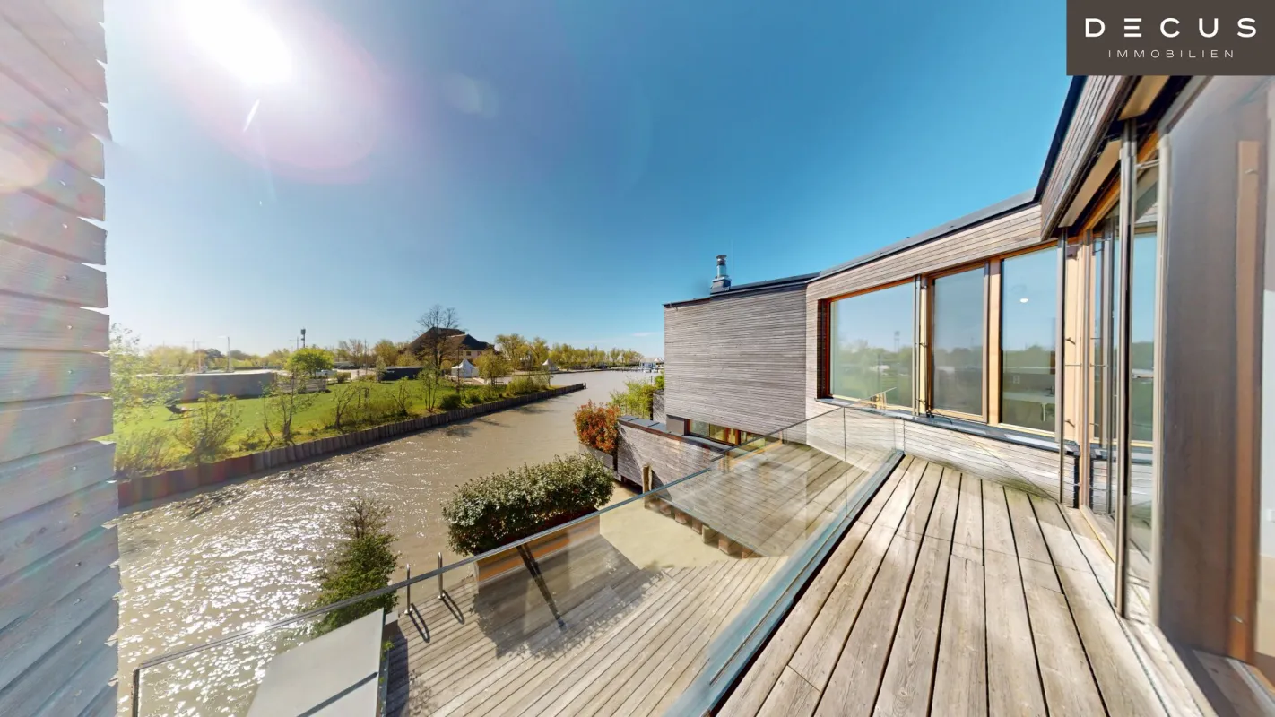EXKLUSIVE SEEHÄUSER IN ERSTER REIHE AM NEUSIEDLER SEE - Bild 1