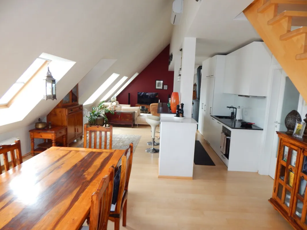 Moderne und Traumhafte Dachterrassenwohnung in Top-Lage - Bild 1