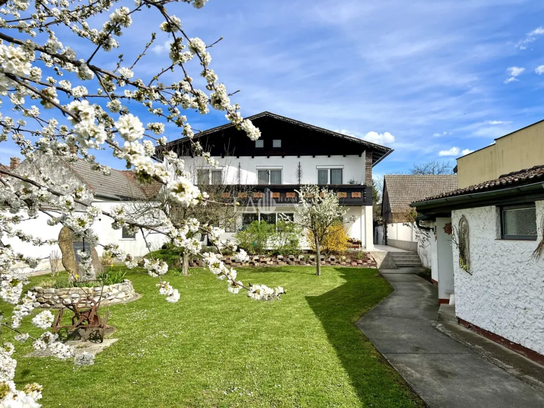 Exklusiver Landtraum mit höchster Wohnqualität für die Großfamilie nahe Tulln - Bild 1