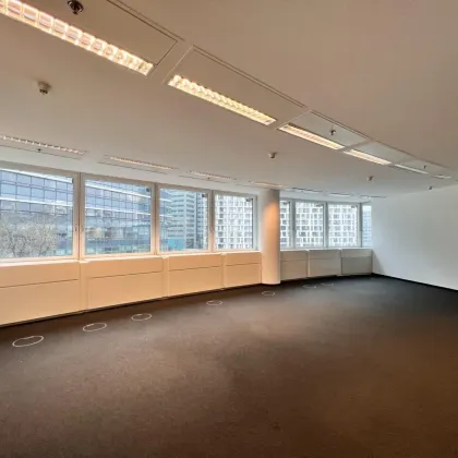 360 TOUR // NEUBAU - BÜROFLÄCHEN im ANDOMEDA TOWER - Bild 2