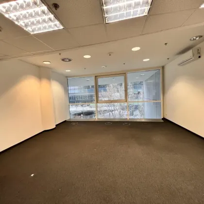 360 TOUR // NEUBAU - BÜROFLÄCHEN im ANDOMEDA TOWER - Bild 3