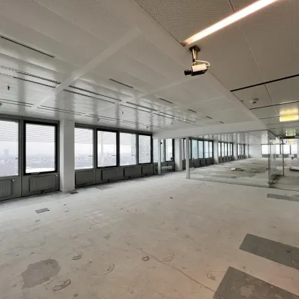 360 TOUR // BÜROFLÄCHE im ARES TOWER - Bild 2