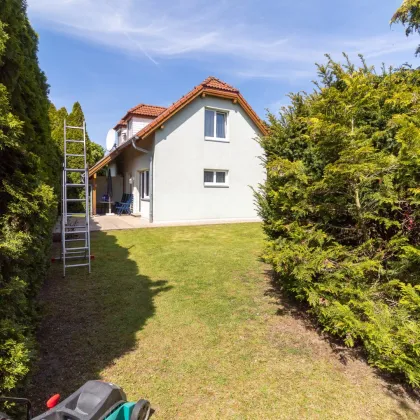 SOFORT BEZIEHBAR -> KLEINGARTENHAUS mit UNEINSEHBAREN GARTEN - SCHWIMMTEICH - TENNISPLATZ - Bild 2