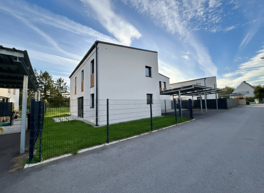 Weihnachten im neuen Eigenheim: Idyllische Doppelhaushälfte in absoluter Ruhelage! Mietkauf auch möglich! - Bild 1