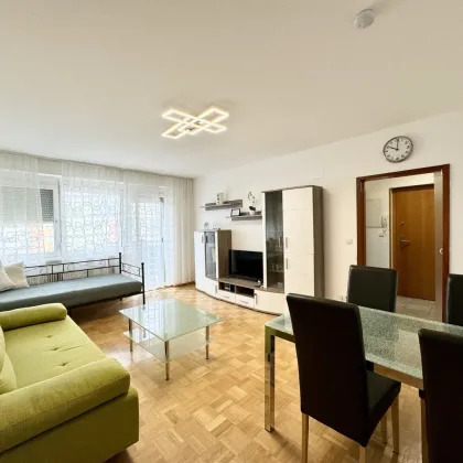 Preiswerte 3-Zimmer Wohnung mit Westbalkon und Stellplatz in wunderschöner Lage! - Bild 2