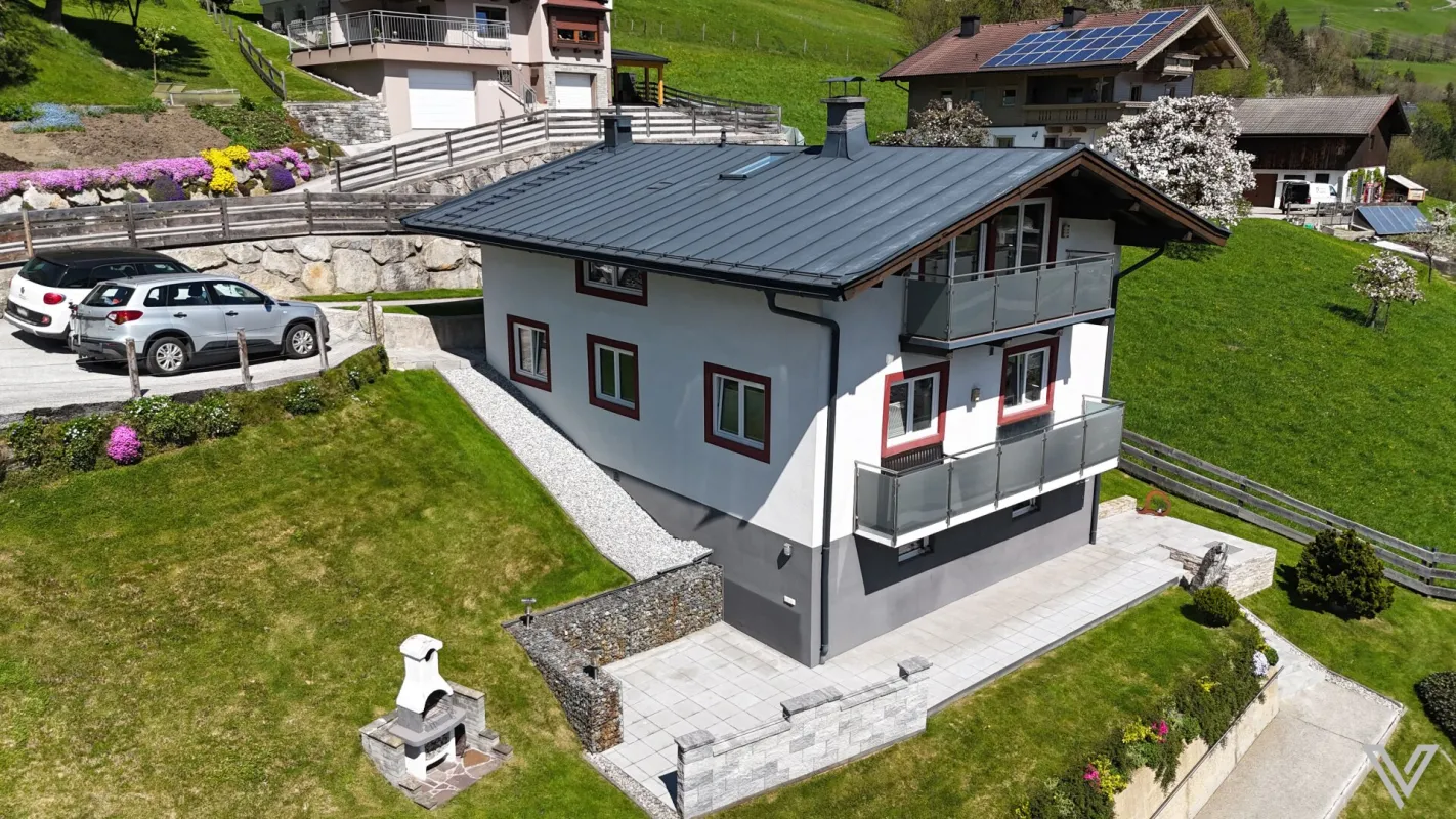 Schönes Wohnhaus in sonniger Lage - Bild 1