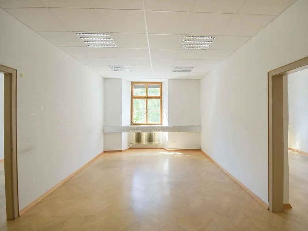 Altbaubüro/Praxisflächen mit Charme mitten in Linz! - Direkt vom Eigentümer - Bild 1