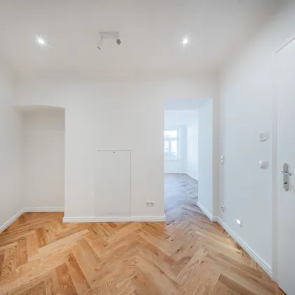Hochwertiger 1-Zimmer-Erstbezug in prachtvollem Stilaltbau - Bild 3