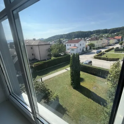 Traumhaftes Dachgeschoss-Refugium in Kematen: 72.11m², 3 Zimmer, Balkon - Perfekt gepflegt für 149.000€! - Bild 2
