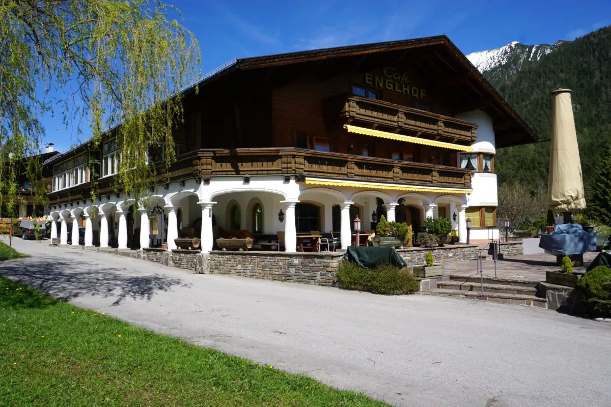 Das charmante Café Englhof mit Sonnenterrasse sucht neue Betreiber - Bild 1