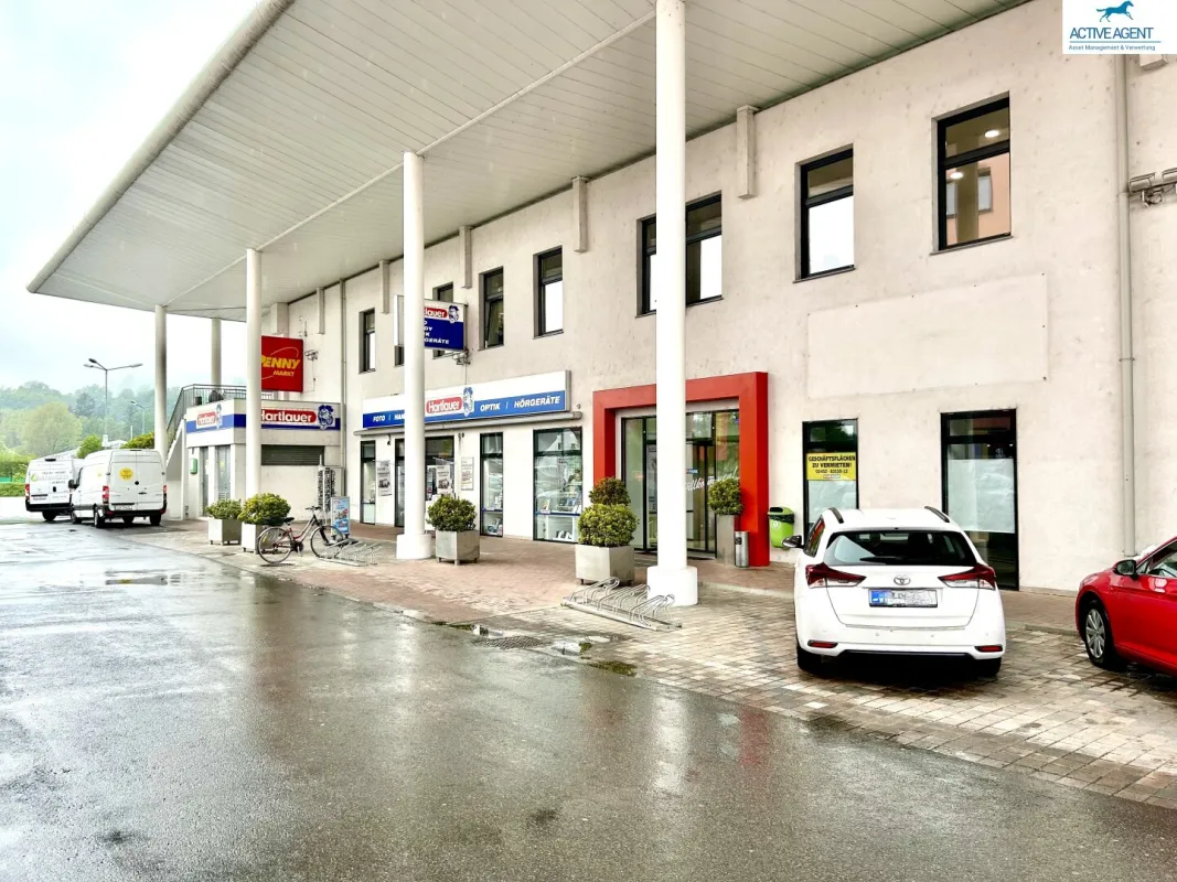 Großzügige Gewerbefläche mit Top-Lage und 300 Stellplätzen im Kaufpark Leibnitz zu mieten! - Bild 1