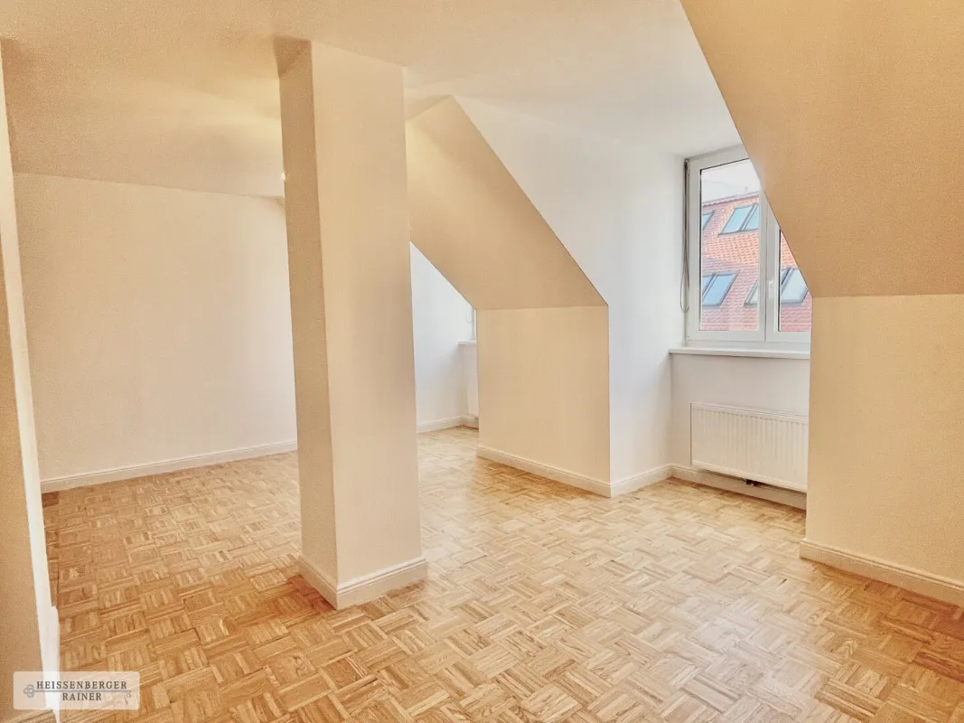 FREUNDLICHE 4-ZIMMERWOHNUNG /// FRISCH SANIERT /// TRENDVIERTEL LEND /// ALLGEMEINGARTEN - Bild 1