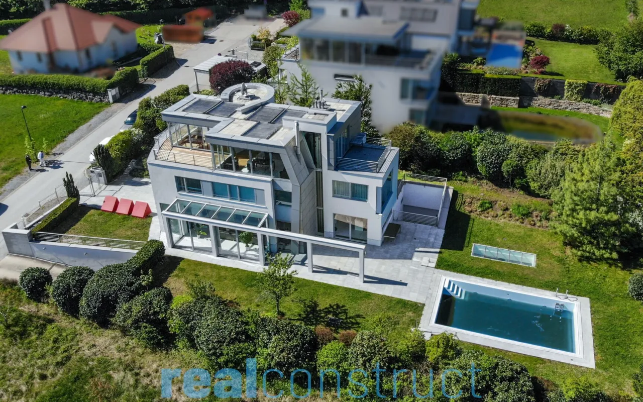 Exklusive Luxusvilla in bester Lage von Gießhübl - Bild 1