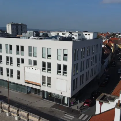 TEIL-Anmietung möglich / Repräsentatives Bürohaus mit Lift in zentraler Bestlage nähe Bahnhof - Bild 2