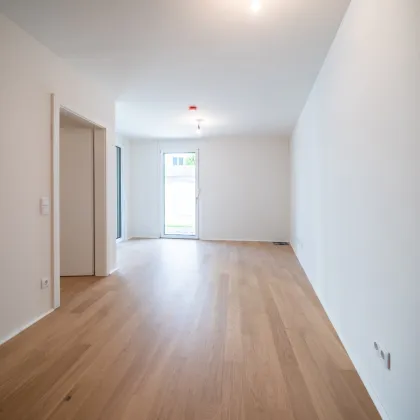 *sofort beziehbar* Kagraner Platz - Provisionsfreie 2 Zimmer Wohnung mit Loggia - Bild 2