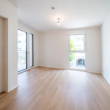 *Bezugsbereit* Provisionsfreie 2-Zimmer Wohnung mit Loggia - Bild 2