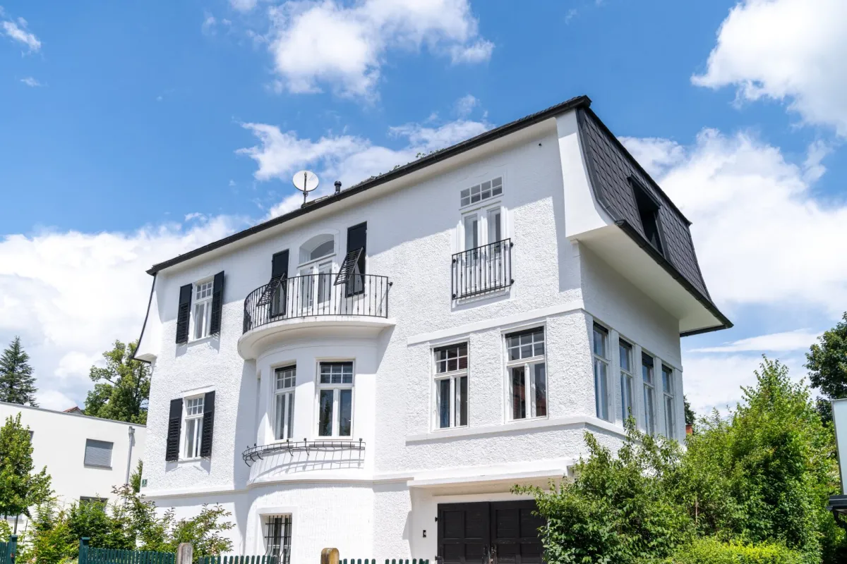 Behutsam renovierte Altbauvilla in Grünruhelage in Graz-Mariatrost - Bild 1
