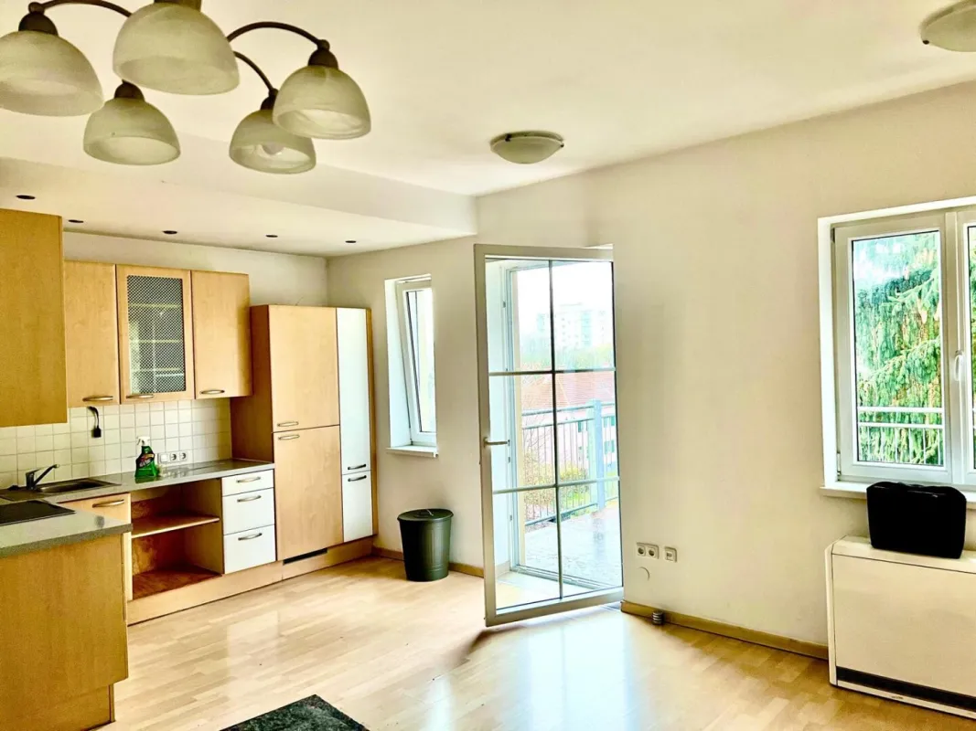 Geräumige 3-Zimmer-Wohnung mit Großem Balkon: Entspanntes Wohnen mit Freiluftflair,befristet vermietet. - Bild 1