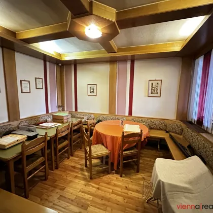 Landgasthof vollausgestattet - plus 2 Wohnungen im Obergeschoss - zahlreiche Sitzplätze - Parkplätze - große Liegenschaft - Bild 3