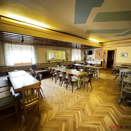 Landgasthof vollausgestattet - plus 2 Wohnungen im Obergeschoss - zahlreiche Sitzplätze - Parkplätze - große Liegenschaft - Bild 2