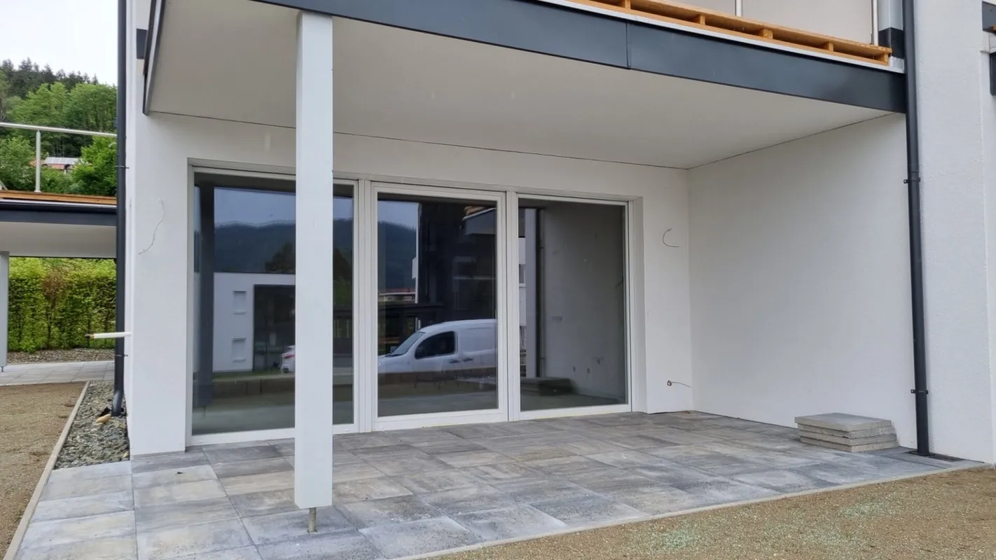 ERSTBEZUG IN PÖRTSCHACH AM WÖRTHERSEE!  52 m² WOHNUNG MIT TERRASSE! RASCH ZUGREIFEN! - Bild 1