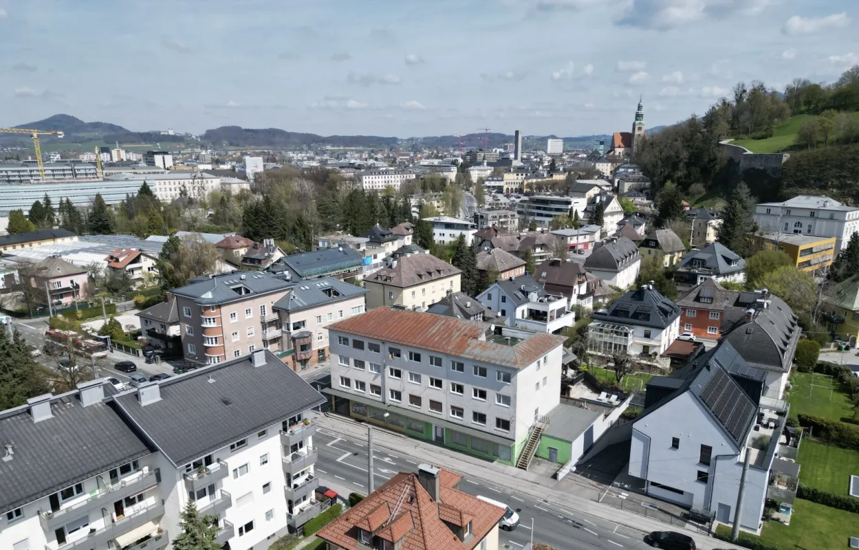 Attraktives Zinshaus in Salzburg/Aiglhof - Bild 1