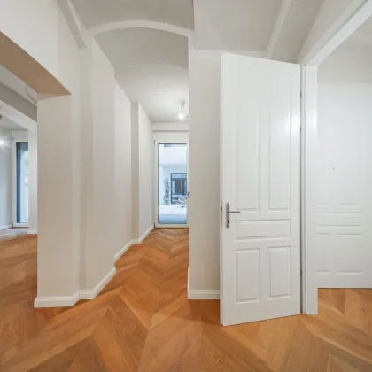 Apartment für Kurzzeitvermietung in revitalisiertem Altbau | ESSENZ NO. 1 - Die neue Avantgarde des Wohnens - Bild 2