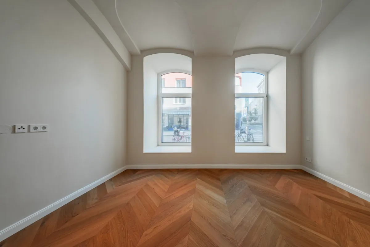 Apartment für Kurzzeitvermietung in revitalisiertem Altbau | ESSENZ NO. 1 - Die neue Avantgarde des Wohnens - Bild 1