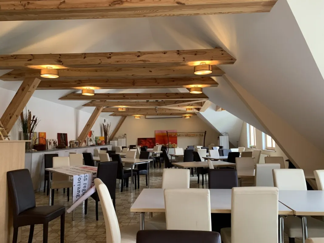 Traumhaftes Restaurant in Falkenstein – Vollsaniert mit Terrasse und Top-Ausstattung! - Bild 1