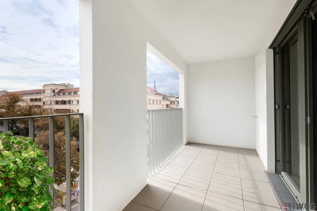 ERSTBEZUG mit ca. 8 m² LOGGIA | 3-Zimmer Neubau | Fernwärme | TG-Stellplatz optional | Nachhaltiges Wohnbauprojekt - Bild 1