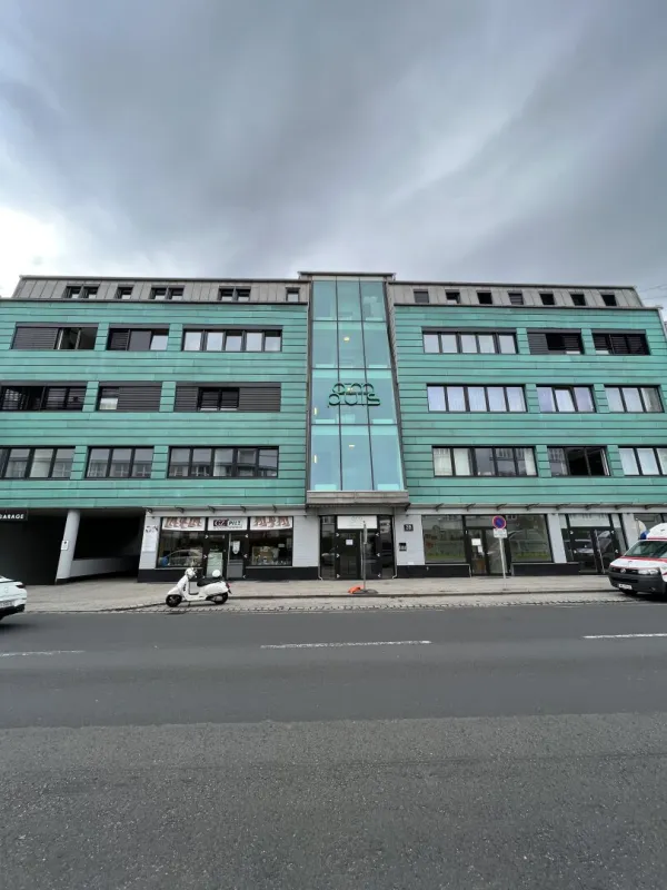Moderne Bürofläche in Wels - Perfekt für Praxis oder Büro - 98m², 2 Garagen, 2 WCs - Jetzt mieten für 1.437,12 €! - Bild 1