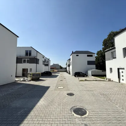 BELAGSFERTIG! TRAUMHAFTE 4-5 ZIMMER REIHENHÄUSER MIT EIGENGÄRTEN UND PKW-STELLPLÄTZEN IN FISCHAMEND! - Bild 3