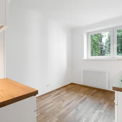 ERSTBEZUG nach Sanierung beim Botanischen Garten | Tischler-Küche mit Siemens Geräten | Ideal auch zur WG-Nutzung | Freier Mietzins - Bild 2