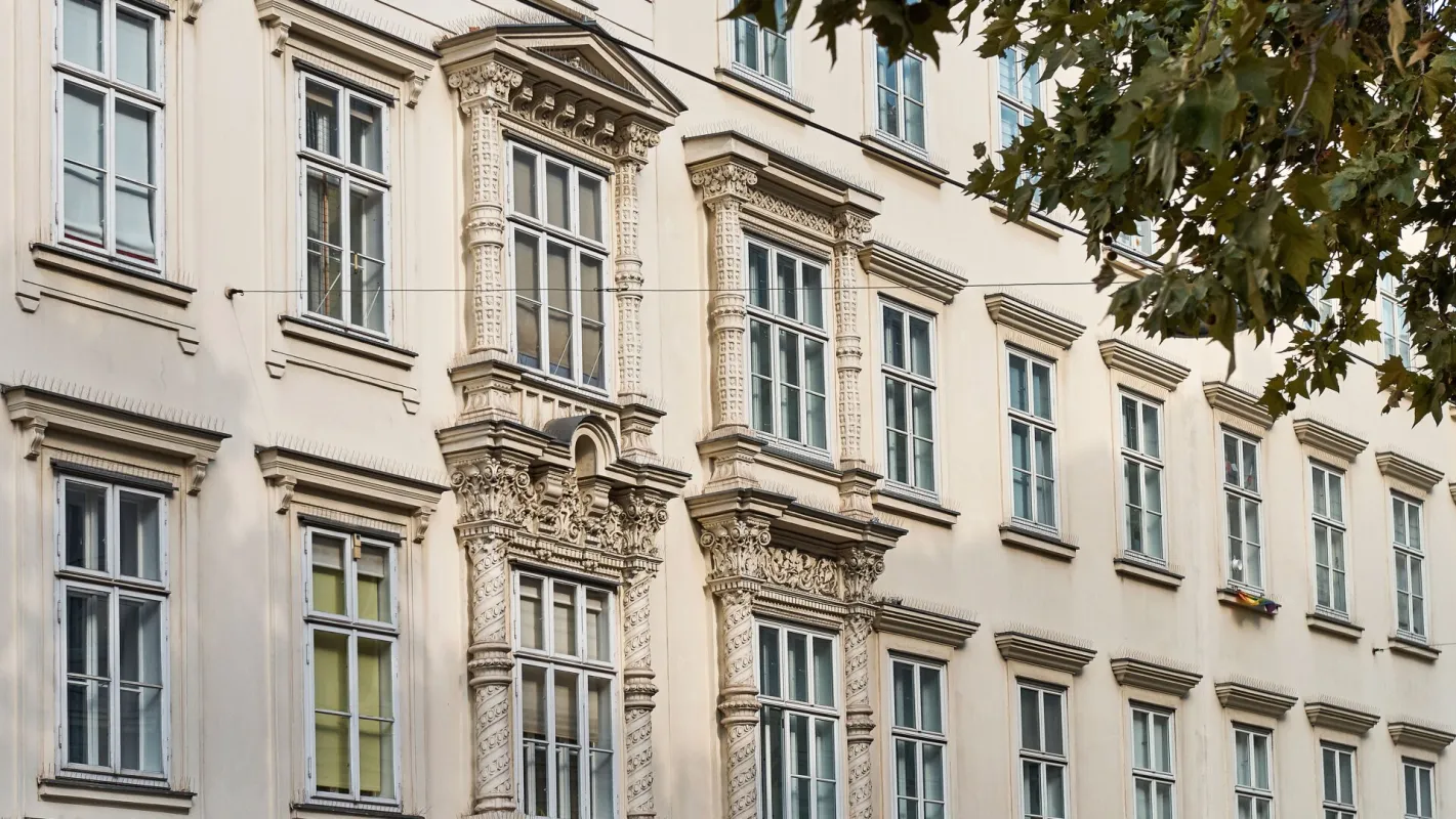 Schönbrunner Straße 22-24 - Prachtvoll Wohnen in urbaner Trendlage - Bild 1