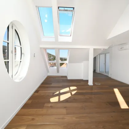 Gewinner des Klosterneuburger Stadtbildpreis 2024 ! - Neubau- Fertiggestellt -Bezugsfertig - Dachgeschosswohnung im historischem Altbau! - Bild 2