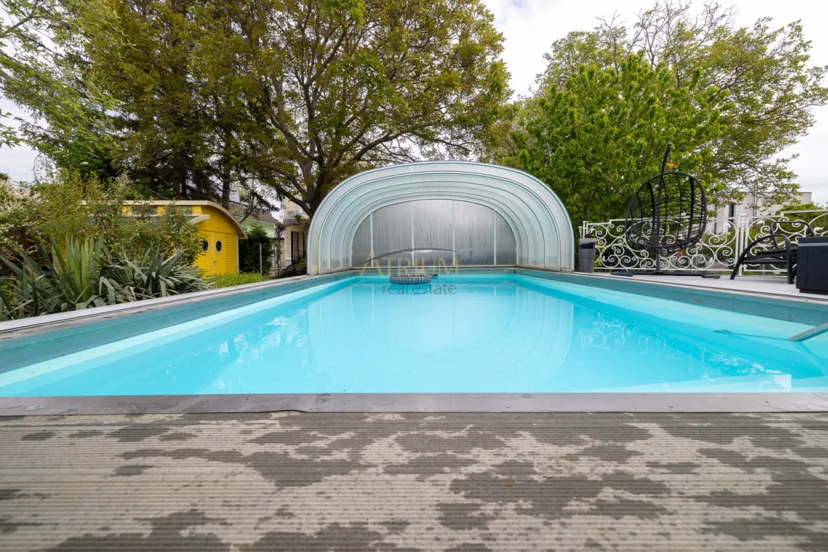 Charmantes 8 Zimmer Einfamilienhaus , 240m² Wfl. mit Garten und Pool in Gerasdorf bei Wien - Bild 1