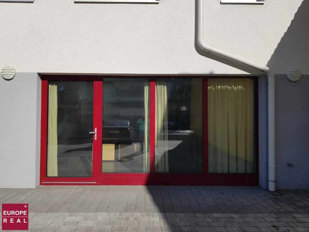 multifunktionale Räume mit moderner Ausstattung, Ideal für Büro und/oder Ausstellungen - Bild 1