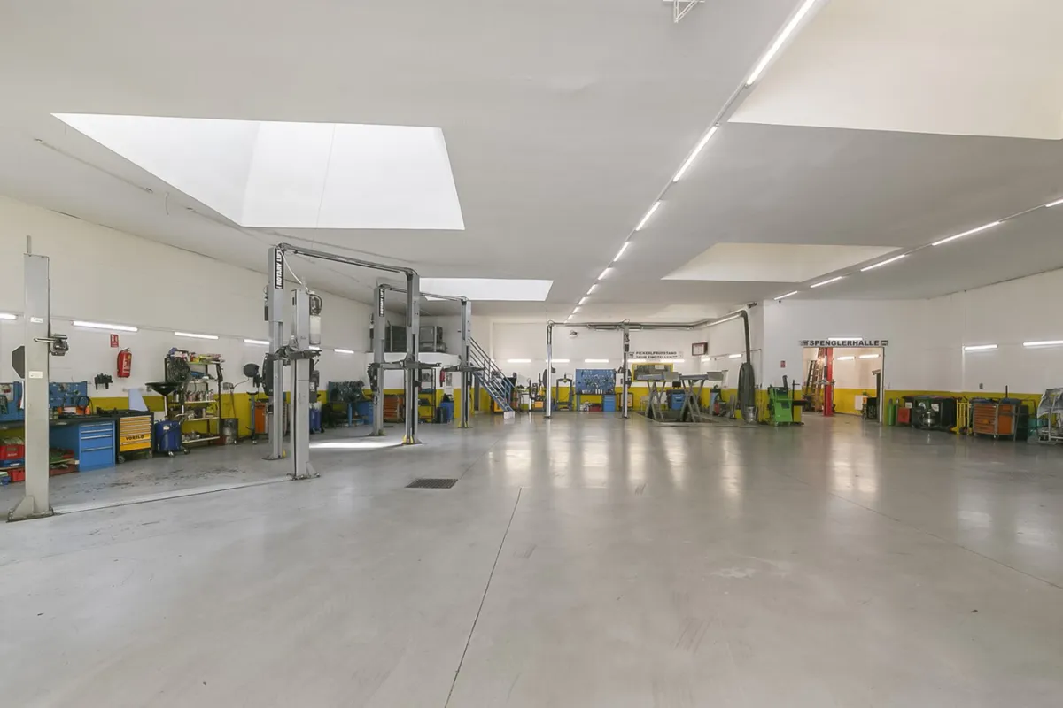 Gerhardusgasse - etablierte KFZ-Werkstatt mit Lackieranlage zu vermieten - Bild 1