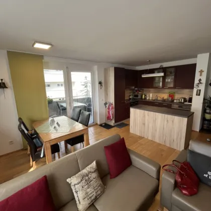 TRAUMHAFTE - 4 ZIMMERWOHNUNG  MIT BALKON IN GLOGGNITZ ZU VERKAUFEN - Bild 3