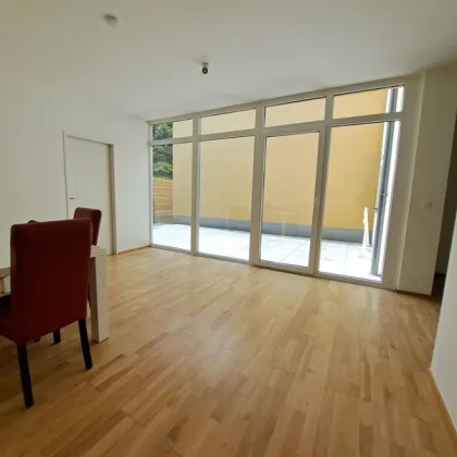 Sehr gut vermietete 4-Zimmer-Erdgeschosswohnung mit großer Terrasse - Bild 2