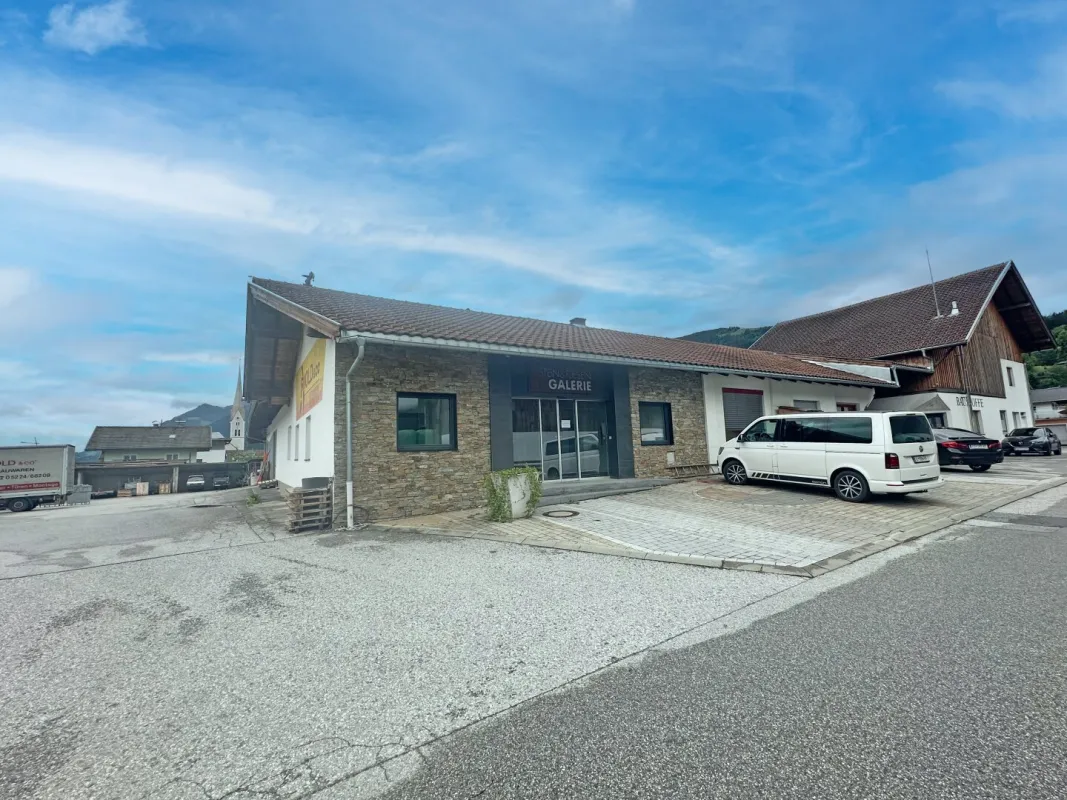 Großzügiges Geschäftslokal/Büro ab sofort zu mieten - Bild 1