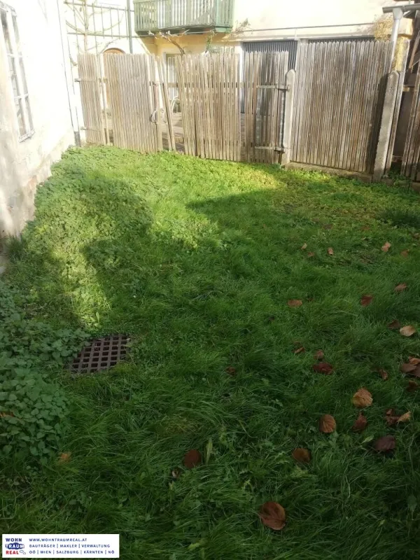 Renovierungsbedürftiges Wohnhaus in Zentraler Lage - Bild 1