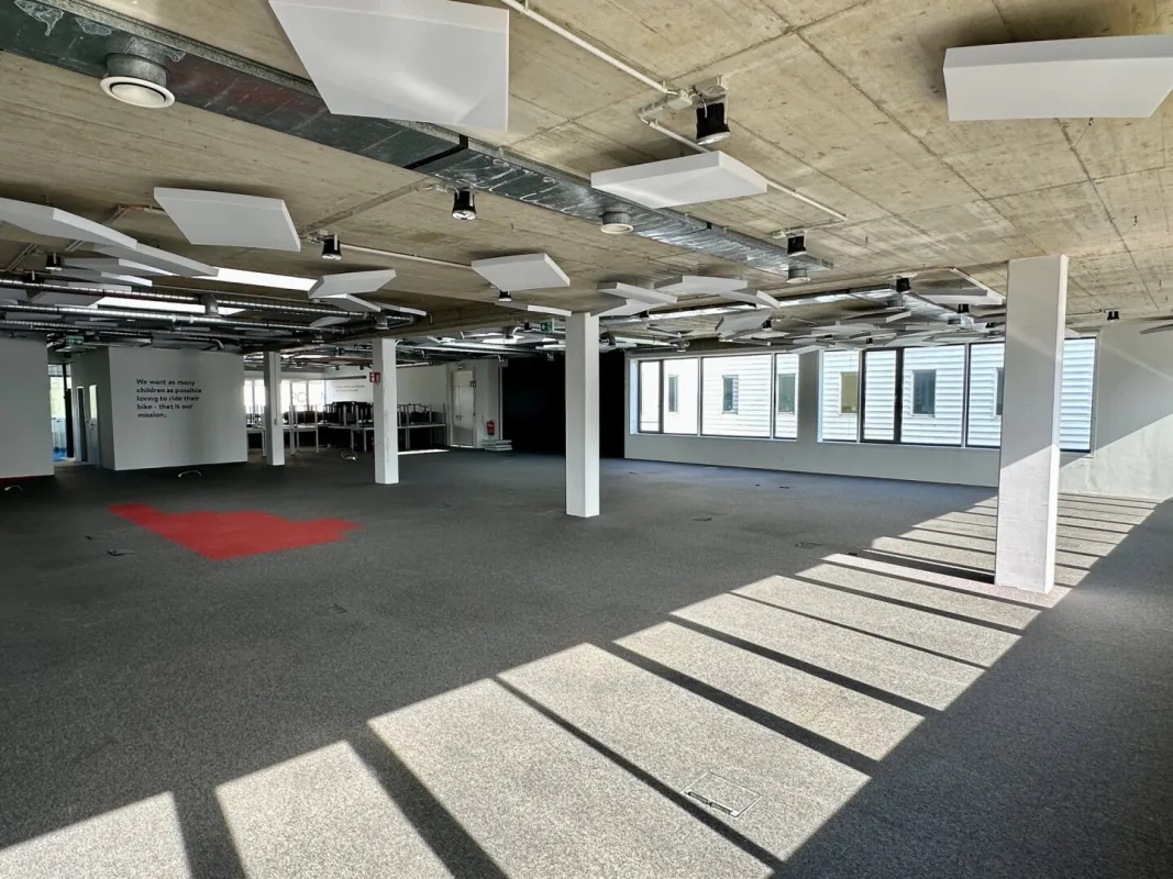 Modernes Büro im "Industrial Style" - Bild 1