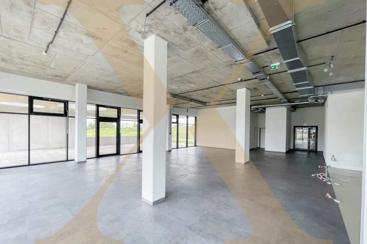 Gastronomen aufgepasst! Top-moderne Gewerbefläche samt großzügiger Gastterrasse in Asten zu vermieten! - Bild 1